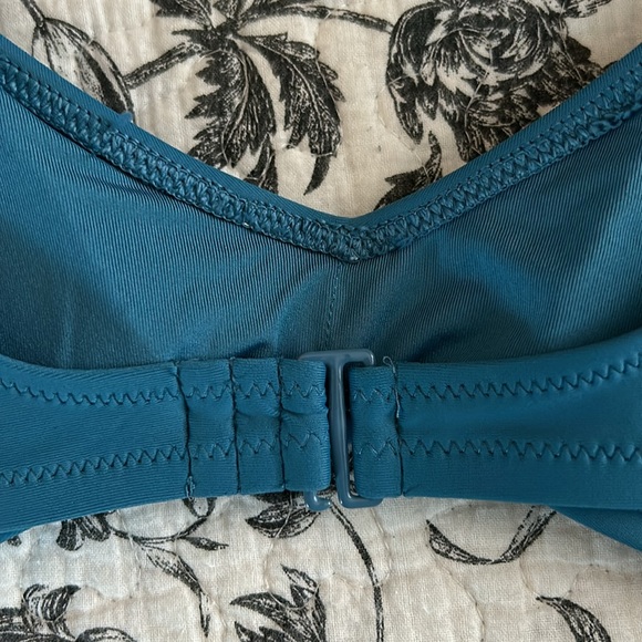 Women’s Aerie Blue Scoop Neck Bikini Top - Picture 3 of 5